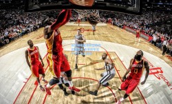 羽生结弦宣布转型职业花滑选手 未来将专注于个人冰上表演