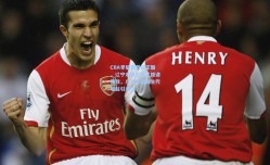 CBA季后赛激战正酣，辽宁本钢卫冕之路遇强敌，广东宏远新生代崛起引关注