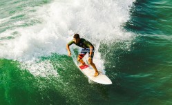 攻防一体，中场砥柱！凯塞多荣膺切尔西十月最佳球员