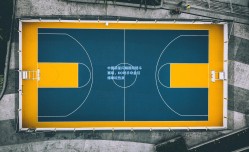 中国新星闪耀国际格斗赛场，KO对手夺金引爆拳坛热潮