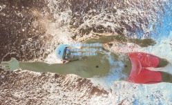 浙江队四连败季后赛席位告急，主帅誓言，全力拼搏，打回主场！