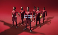 百米飞人巅峰对决，新星闪耀，传奇再续