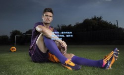 C罗梅开二度助利雅得胜利逆转取胜，继续领跑沙特联赛