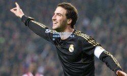 战术困局与阵容失衡，利物浦新帅面临严峻考验